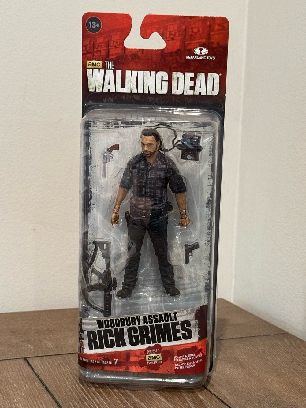 MCFARLANE TOYS THE WALKING DEAD TV SERIES 7: WOODBURY ASSAULT RICK GRIMES FIGURE